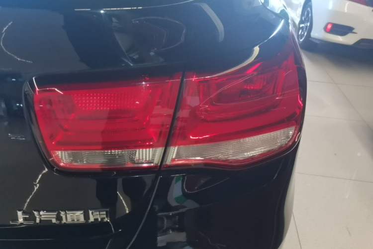 Used Chevrolet Malibu 2018 530T Automatic Luxury Edition Right Rear Taillight