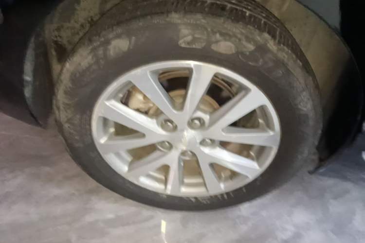 Used Chevrolet Malibu 2018 530T Automatic Luxury Edition Right Rear Wheel Hub