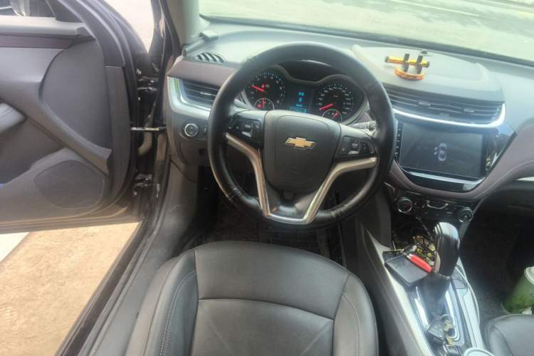 Used Chevrolet Malibu 2018 530T Automatic Fashion Edition Steering Wheel