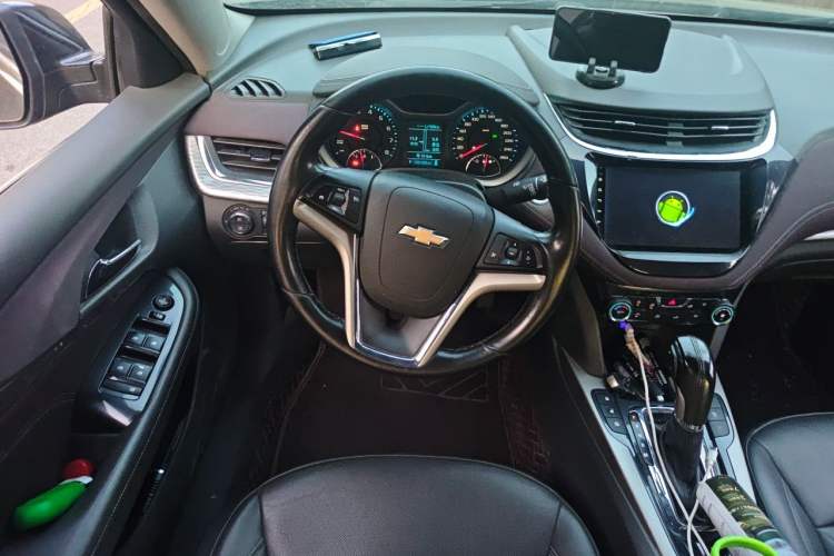 Used Chevrolet Malibu 2018 530T Automatic Fashion Edition Steering Wheel
