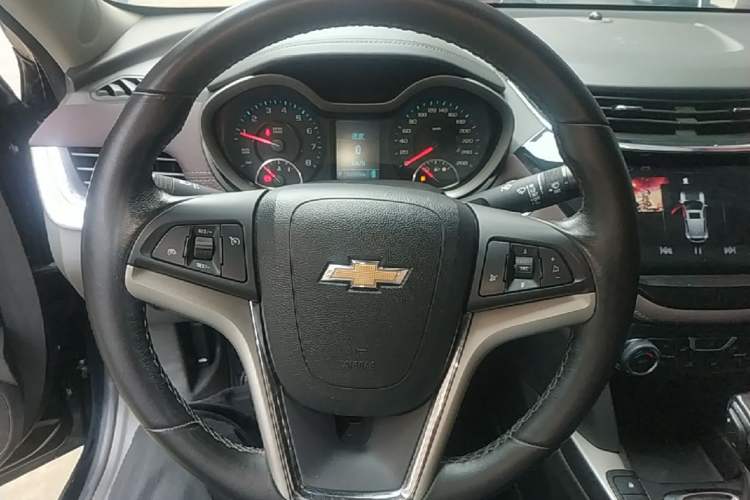 Used Chevrolet Malibu 2018 530T Automatic Fashion Edition Steering Wheel