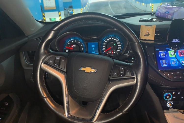 Used Chevrolet Malibu 2018 530T Automatic Luxury Edition Steering Wheel
