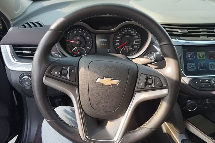 Used Chevrolet Malibu 2018 530T Automatic Luxury Edition Steering Wheel