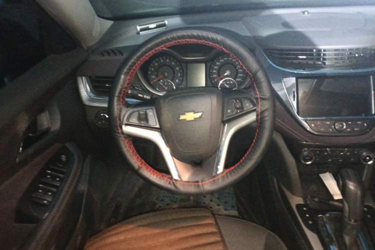 Used Chevrolet Malibu 2018 530T Automatic Luxury Edition Steering Wheel