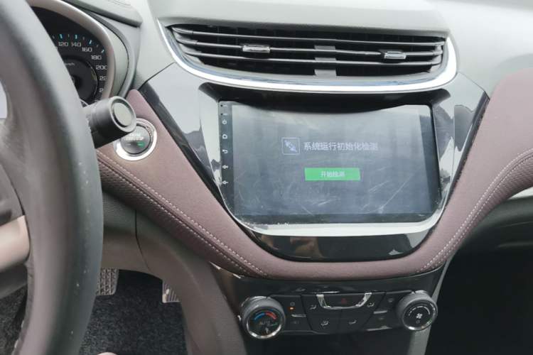 Used Chevrolet Malibu 2018 530T Automatic Fashion Edition Audio And AC Panel
