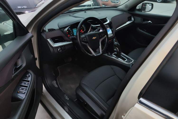 Used Chevrolet Malibu 2018 530T Automatic Fashion Edition Driver Seat
