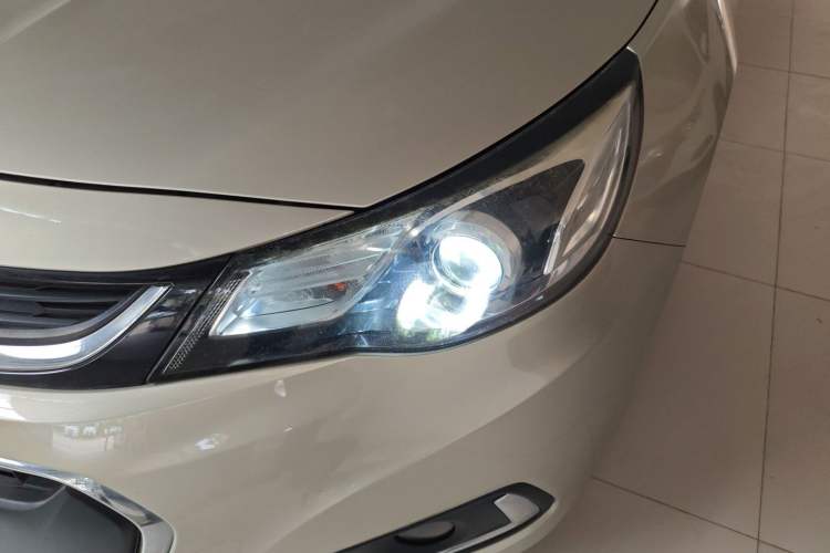 Used Chevrolet Malibu 2018 530T Automatic Fashion Edition Left Front Headlight