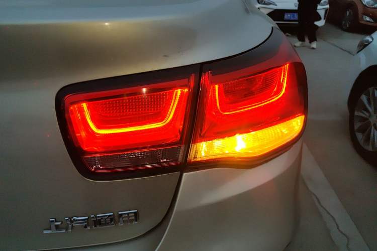 Used Chevrolet Malibu 2018 530T Automatic Fashion Edition Right Rear Taillight