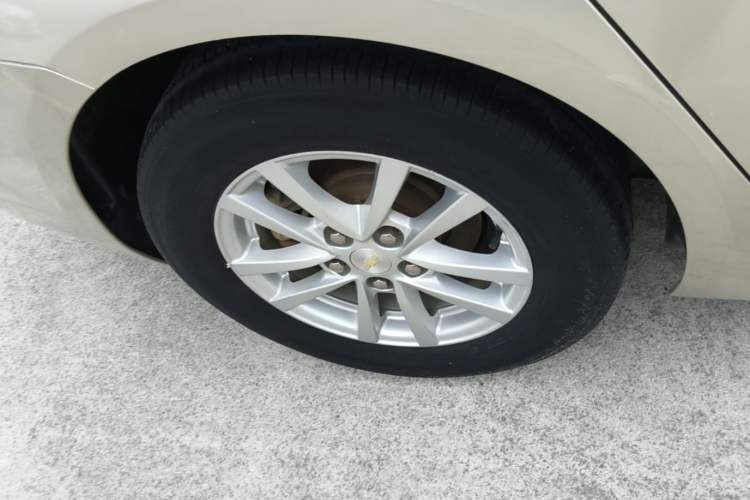 Used Chevrolet Malibu 2018 530T Automatic Fashion Edition Right Rear Wheel Hub