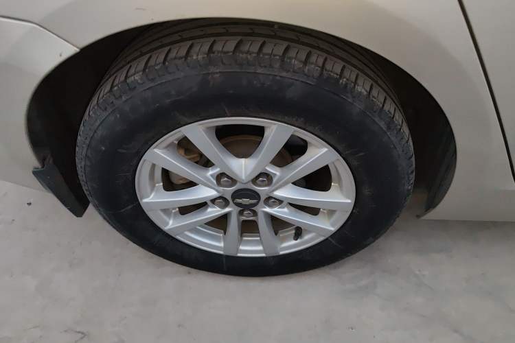 Used Chevrolet Malibu 2018 530T Automatic Fashion Edition Right Rear Wheel Hub