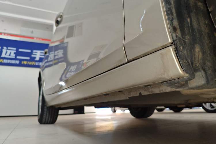 Used Chevrolet Malibu 2018 530T Automatic Fashion Edition Right Side Sill