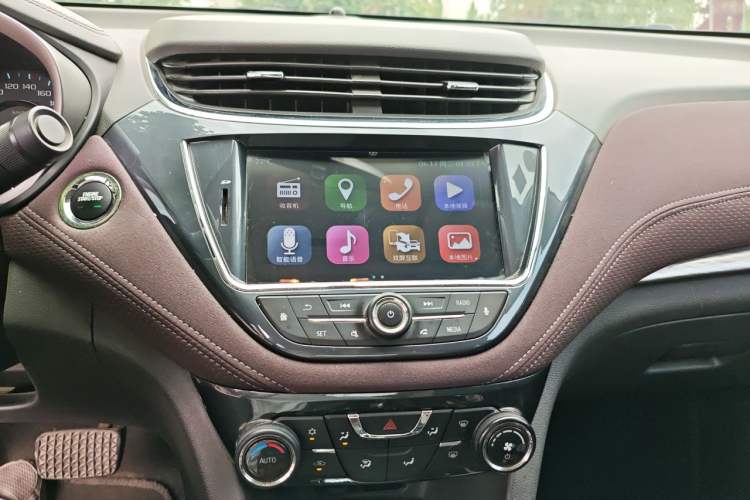 Used Chevrolet Malibu 2018 530T Automatic Luxury Edition Audio And AC Panel