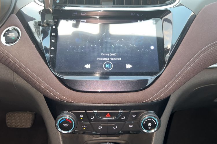 Used Chevrolet Malibu 2018 530T Automatic Fashion Edition Audio And AC Panel