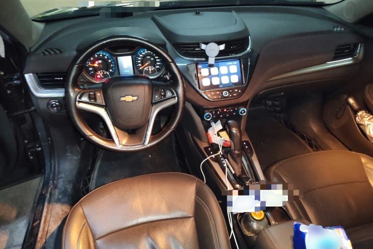 Used Chevrolet Malibu 2018 530T Automatic Luxury Edition Center Console