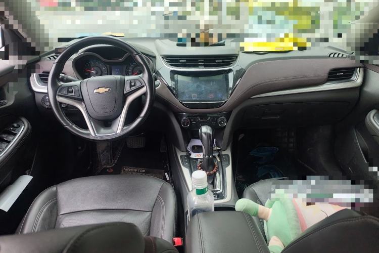 Used Chevrolet Malibu 2018 530T Automatic Fashion Edition Center Console