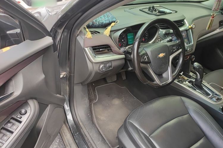 Used Chevrolet Malibu 2018 530T Automatic Luxury Edition Driver Seat