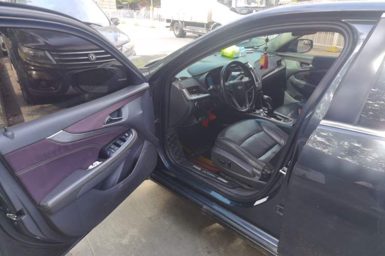 Used Chevrolet Malibu 2018 530T Automatic Fashion Edition Driver Seat