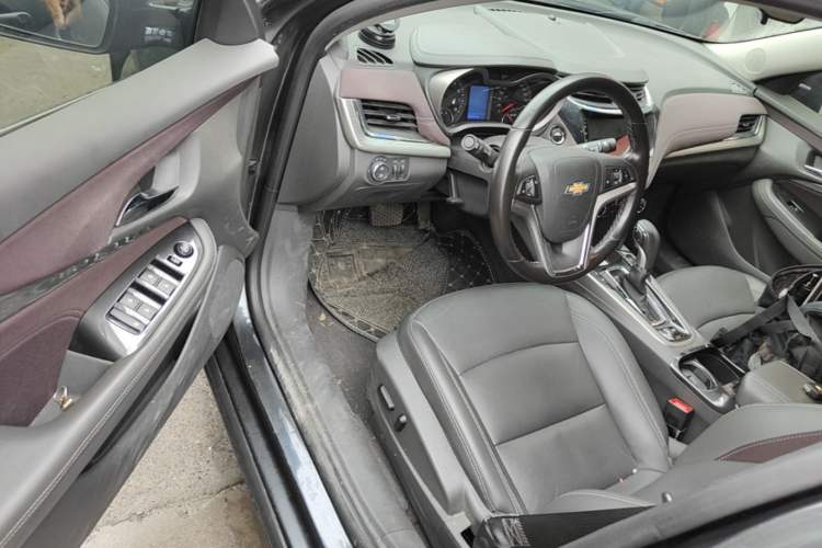 Used Chevrolet Malibu 2018 530T Automatic Fashion Edition Driver Seat