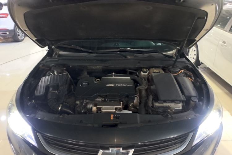 Used Chevrolet Malibu 2018 530T Automatic Fashion Edition Engine Bay