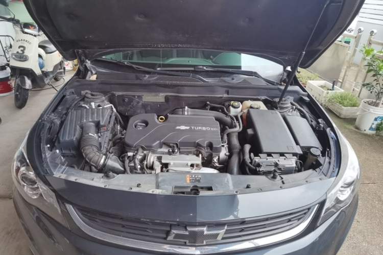 Used Chevrolet Malibu 2018 530T Automatic Fashion Edition Engine Bay