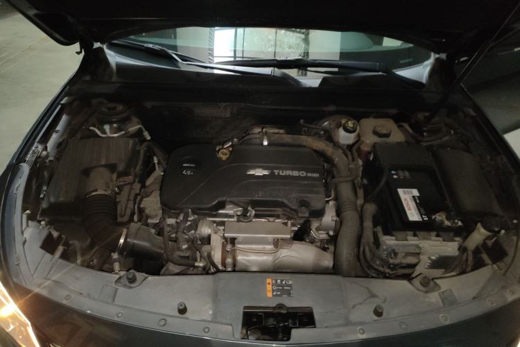 Used Chevrolet Malibu 2018 530T Automatic Fashion Edition Engine Bay