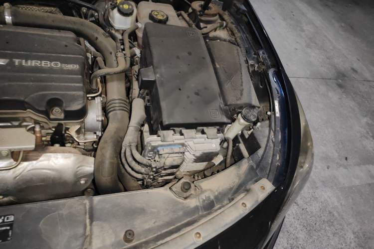 Used Chevrolet Malibu 2018 530T Automatic Luxury Edition Engine Bay Left
