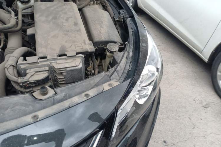 Used Chevrolet Malibu 2018 530T Automatic Fashion Edition Engine Bay Left