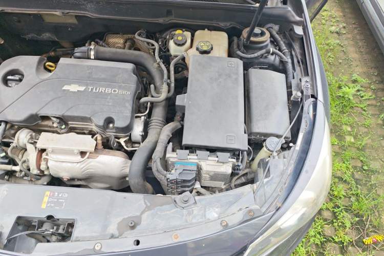 Used Chevrolet Malibu 2018 530T Automatic Luxury Edition Engine Bay Left