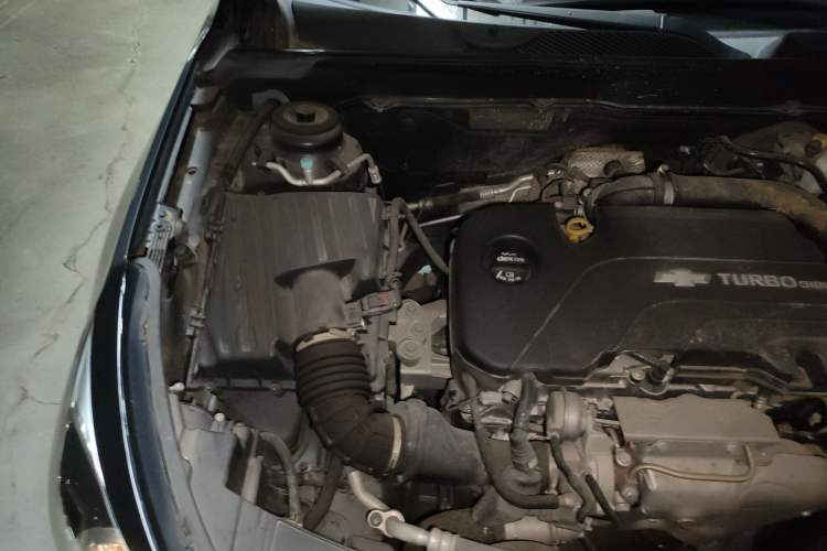 Used Chevrolet Malibu 2018 530T Automatic Fashion Edition Engine Bay Right