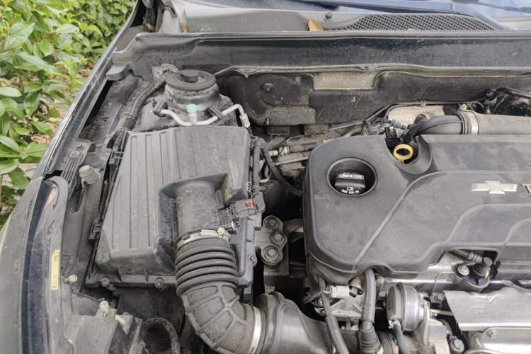 Used Chevrolet Malibu 2018 530T Automatic Luxury Edition Engine Bay Right