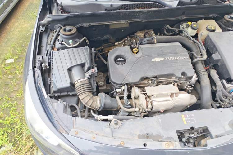Used Chevrolet Malibu 2018 530T Automatic Luxury Edition Engine Bay Right