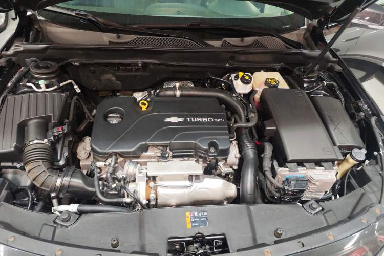 Used Chevrolet Malibu 2018 530T Automatic Luxury Edition Engine Bay
