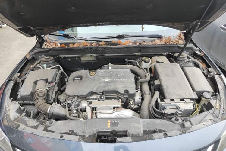 Used Chevrolet Malibu 2018 530T Automatic Fashion Edition Engine Bay