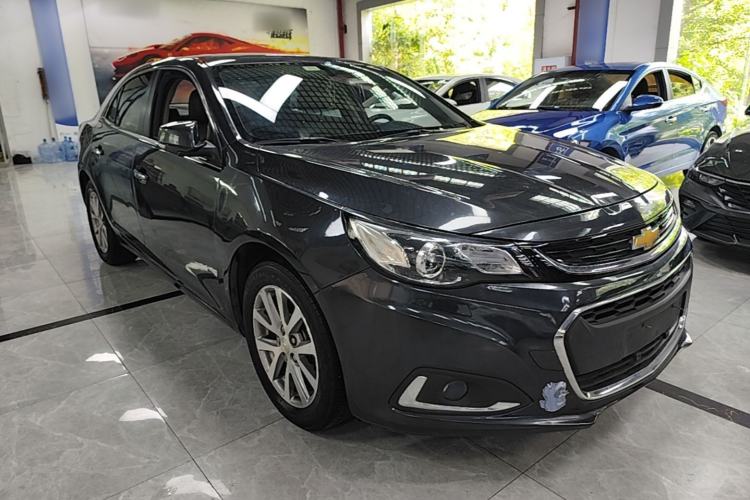 Used Chevrolet Malibu 2018 530T Automatic Luxury Edition Front Right 45 Deg