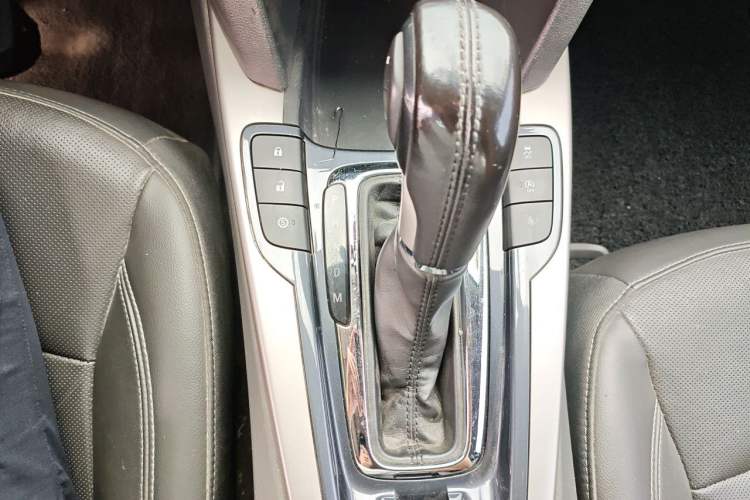 Used Chevrolet Malibu 2018 530T Automatic Luxury Edition Gear Lever