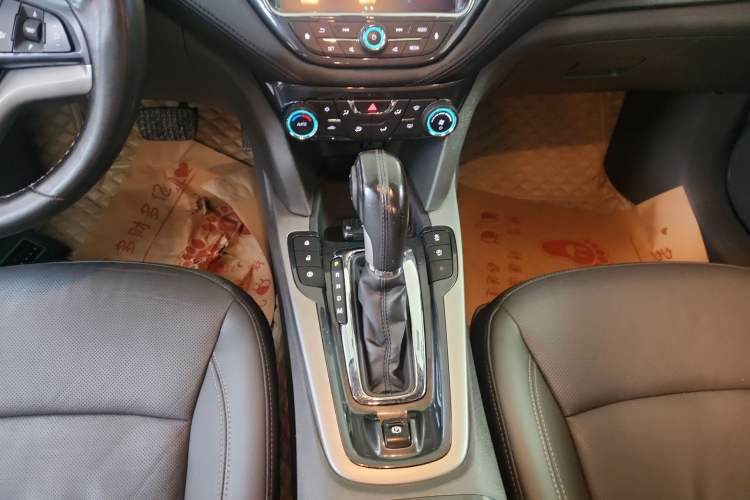 Used Chevrolet Malibu 2018 530T Automatic Luxury Edition Gear Lever