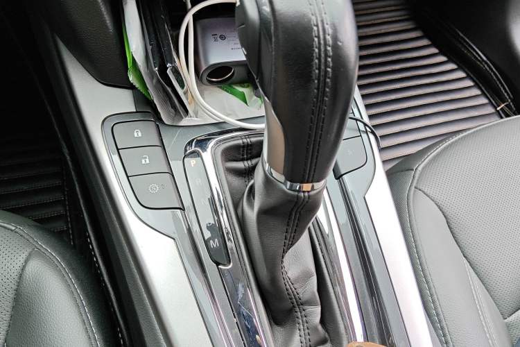 Used Chevrolet Malibu 2018 530T Automatic Luxury Edition Gear Lever