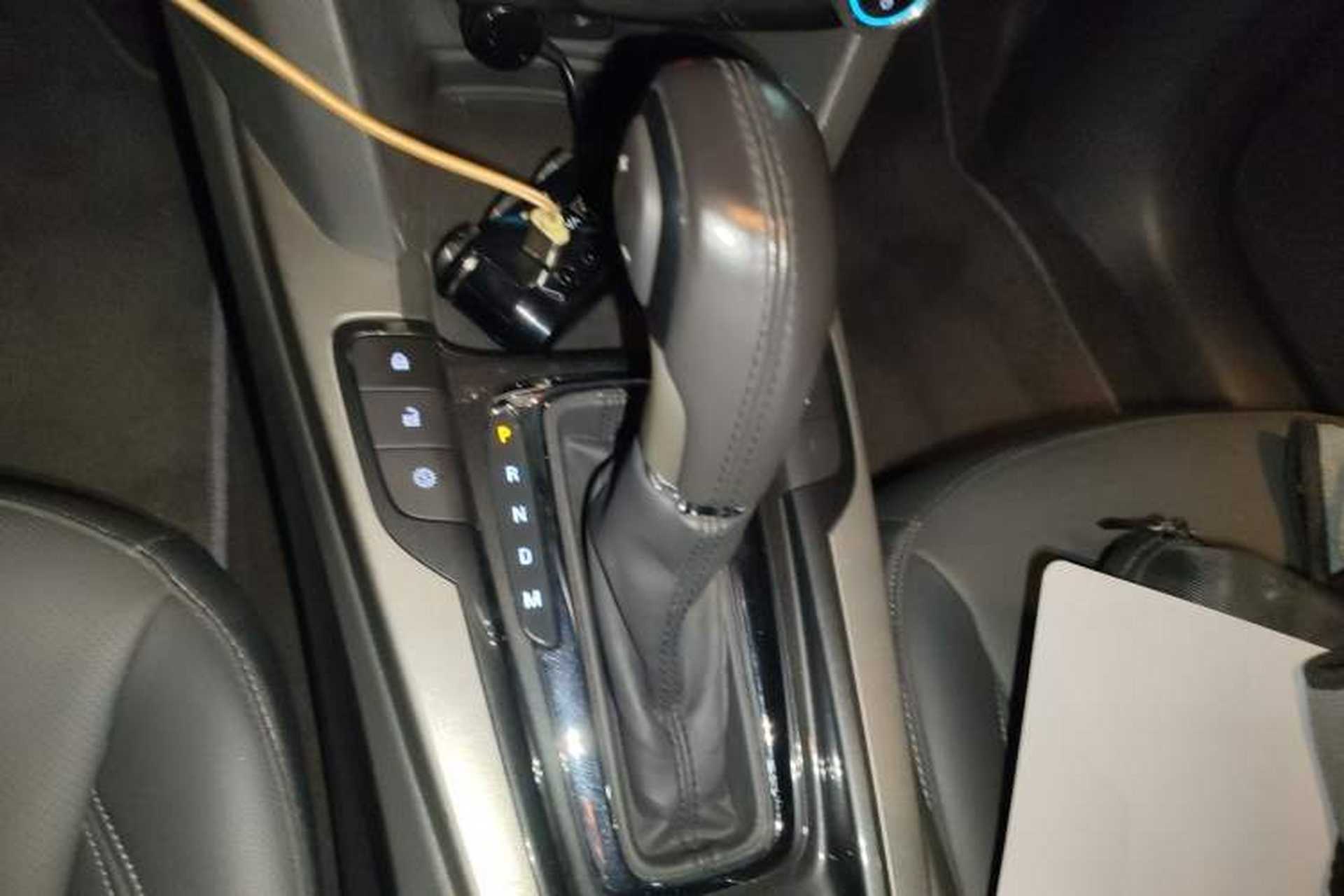 Used Chevrolet Malibu 2018 530T Automatic Fashion Edition Gear Lever