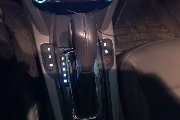 Used Chevrolet Malibu 2018 530T Automatic Luxury Edition Gear Lever