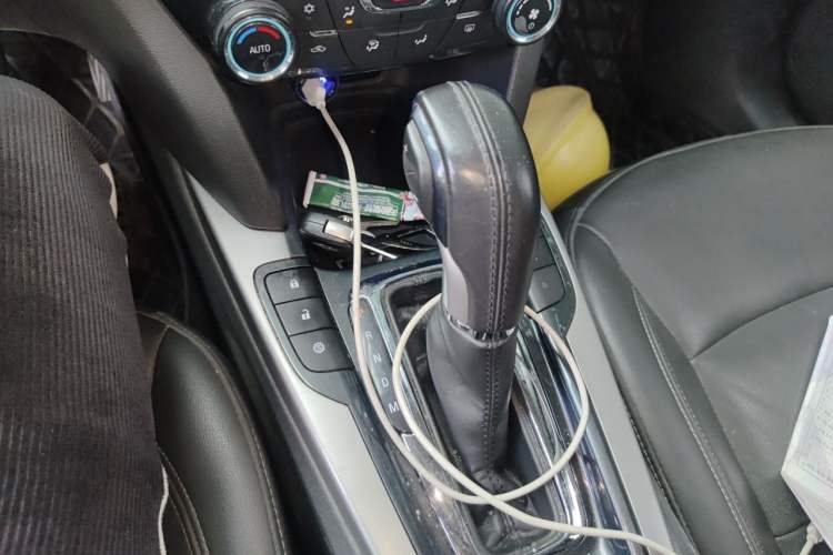 Used Chevrolet Malibu 2018 530T Automatic Luxury Edition Gear Lever