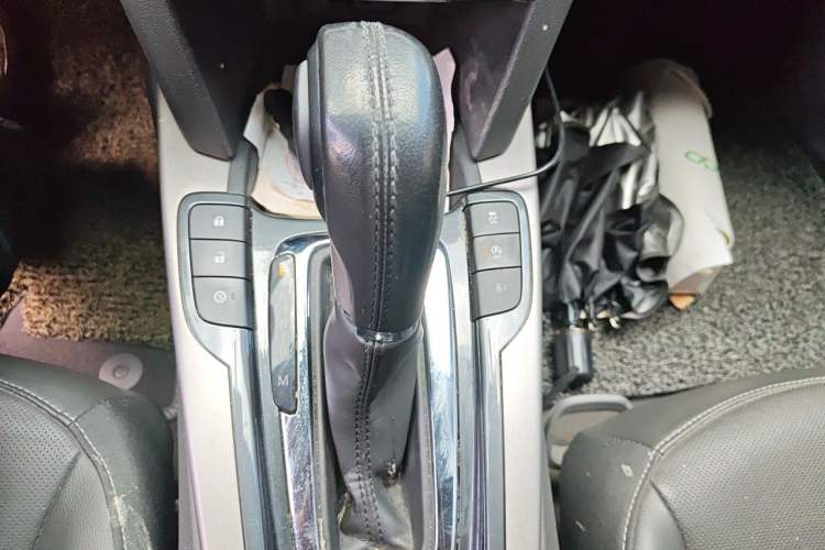 Used Chevrolet Malibu 2018 530T Automatic Luxury Edition Gear Lever