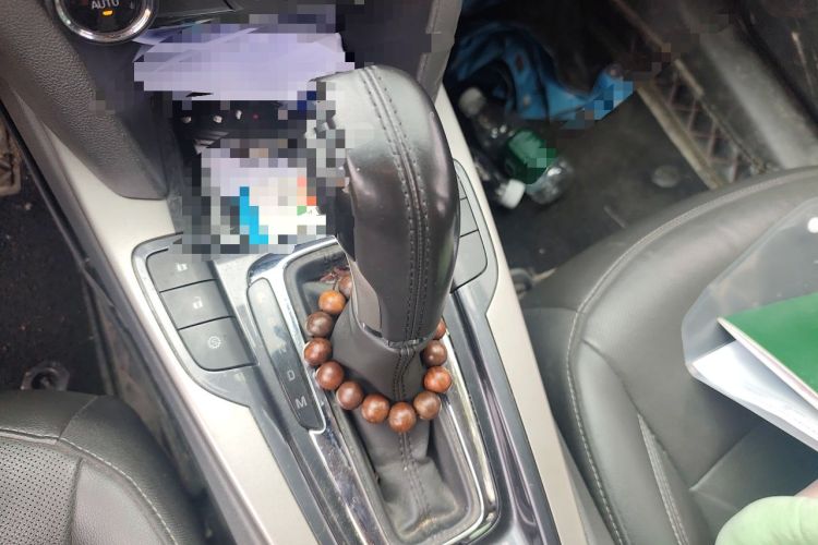 Used Chevrolet Malibu 2018 530T Automatic Fashion Edition Gear Lever