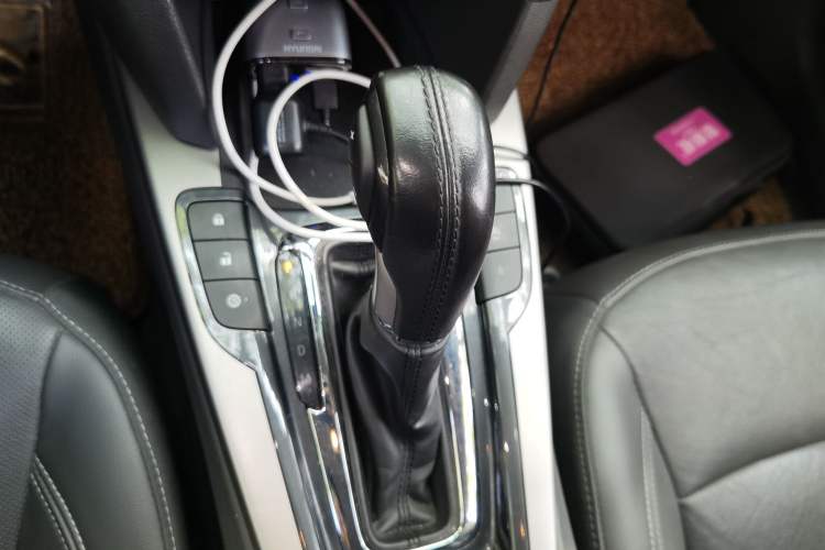 Used Chevrolet Malibu 2018 530T Automatic Luxury Edition Gear Lever