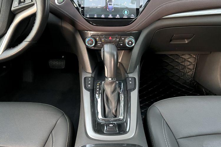 Used Chevrolet Malibu 2018 530T Automatic Fashion Edition Gear Lever