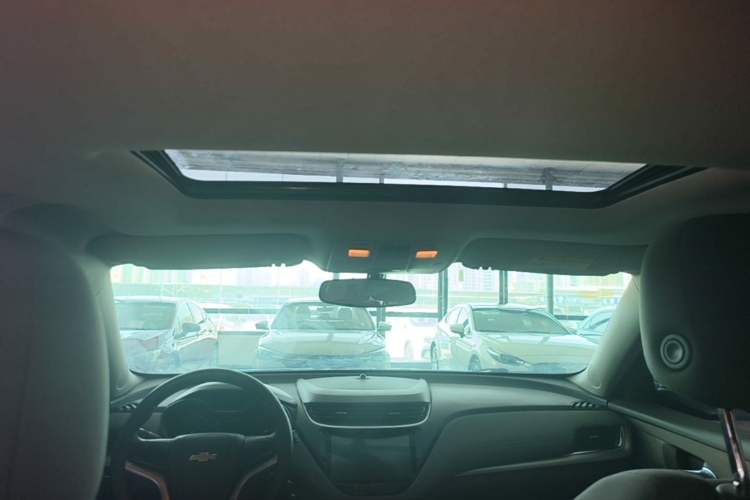 Used Chevrolet Malibu 2018 530T Automatic Comfort Edition Headliner