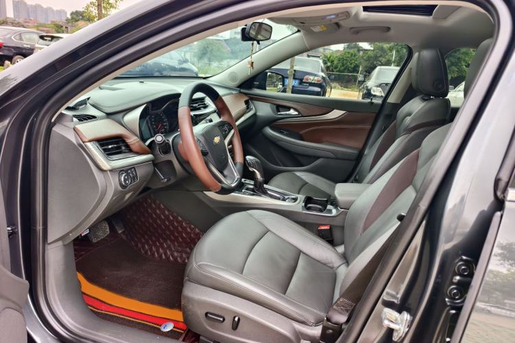 Used Chevrolet Malibu 2018 530T Automatic Fashion Edition Interior 1