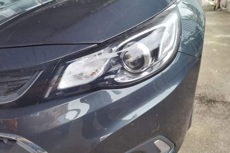 Used Chevrolet Malibu 2018 530T Automatic Fashion Edition Left Front Headlight