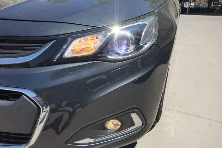 Used Chevrolet Malibu 2018 530T Automatic Luxury Edition Left Front Headlight