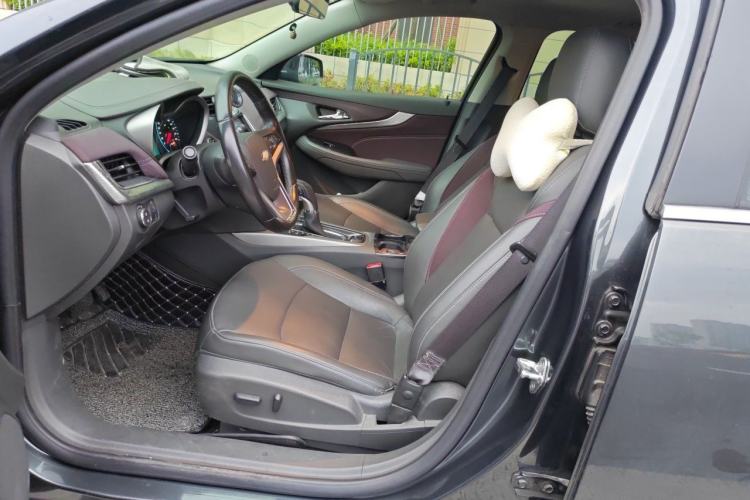 Used Chevrolet Malibu 2018 530T Automatic Luxury Edition Left Front Seat