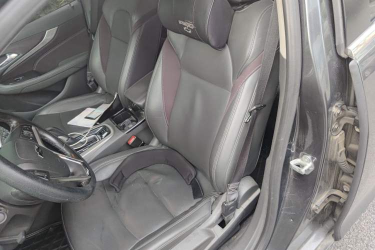 Used Chevrolet Malibu 2018 530T Automatic Luxury Edition Left Front Seat